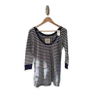 Abercrombie & Fitch Long Sleeve T-Shirt/Knit Top / L